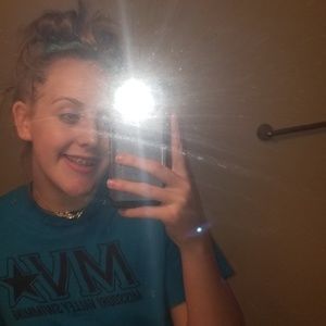 Meet your Posher, Kadence